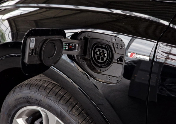 Audi Q3 Sportback cena 240700 przebieg: 10, rok produkcji 2024 z Łęknica małe 781